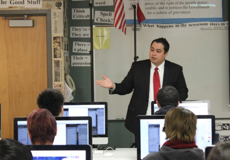 Alex Sanchez talks with newspaper students about engaging with young people via social media services such as Twitter.