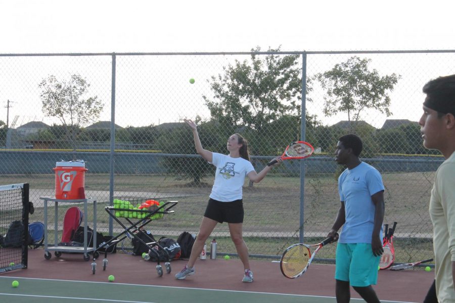 Akins staff familiarizes into their new roles as coaches