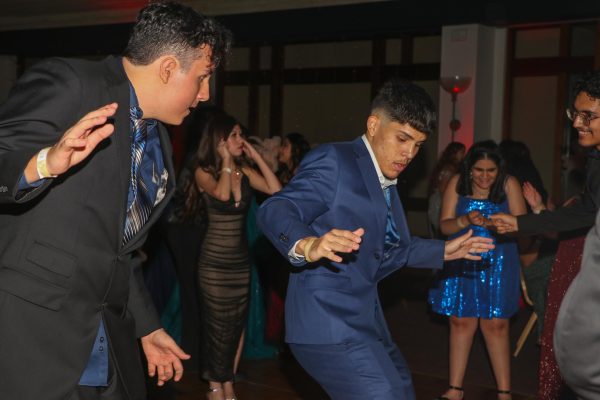 Akins hits red carpet at 2025 prom